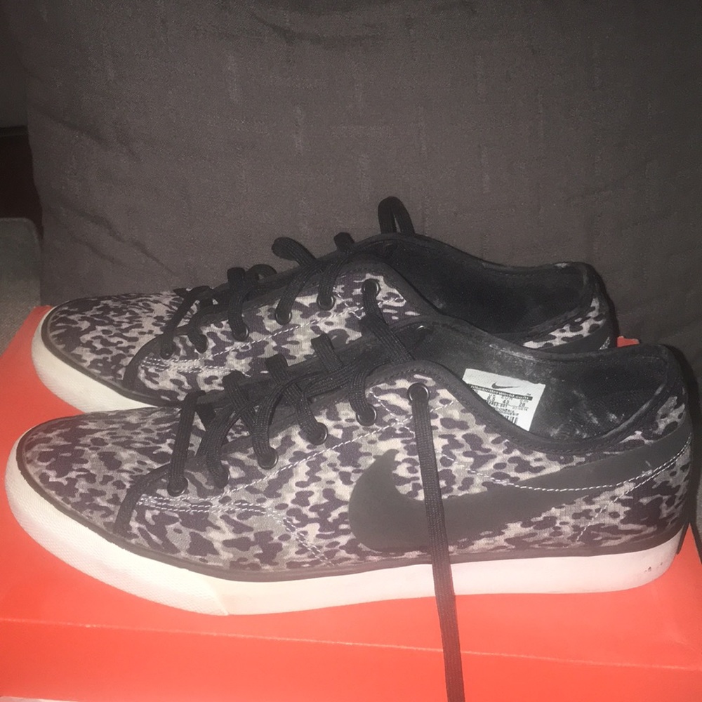 Nike Women’s primo court sneakers